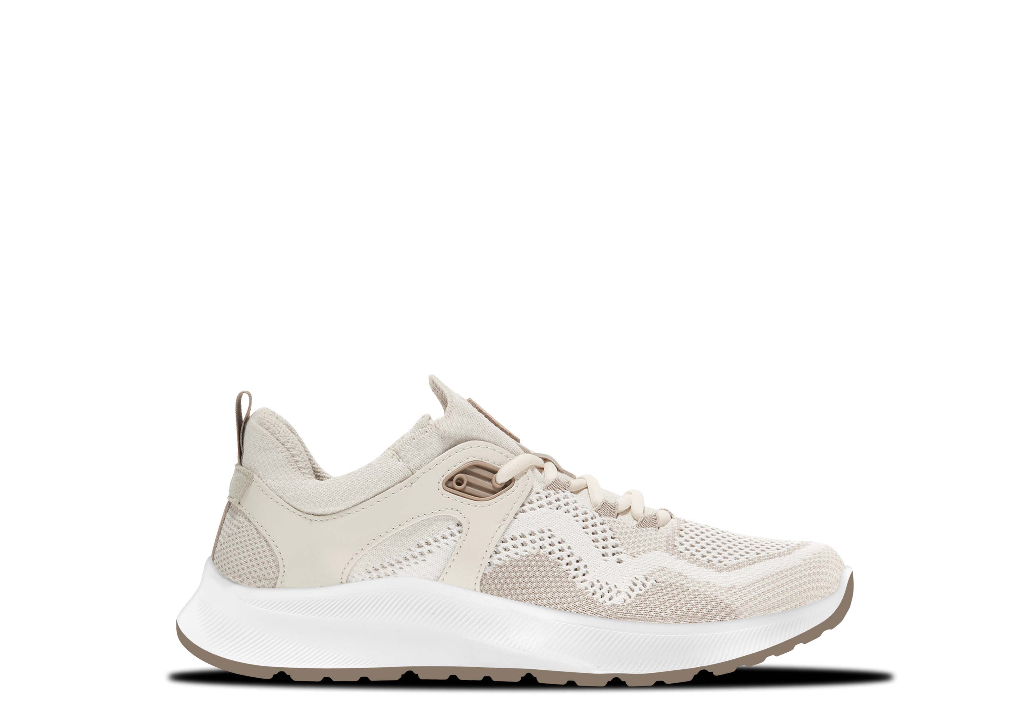 FLY KNIT SNEAKER 003